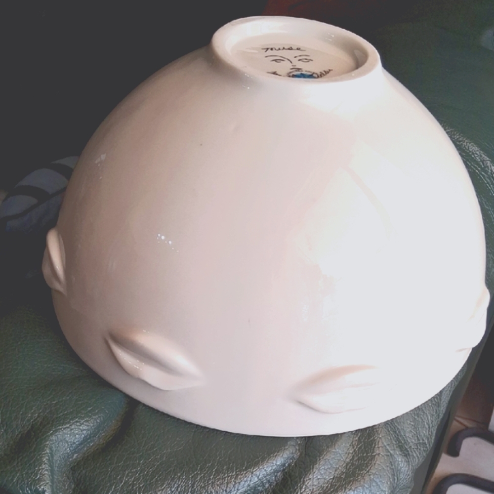 Jonathan Adler White Ceramic Bowl with Lip Design. Muse By: Jonathan Adler Gala. - Picture 7 of 15